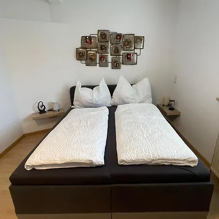 Haus Zum Glueck Διαμέρισμα *
