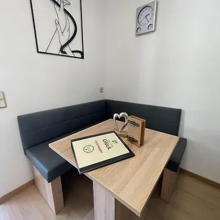 Haus Zum Glueck דירה רייפניץ