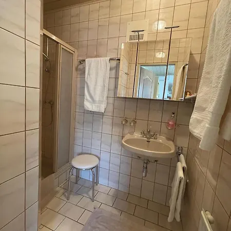 Haus Zum Glueck Apartament *